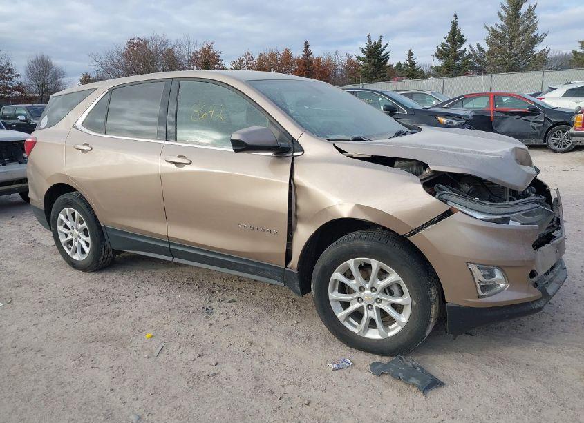 2018 Chevrolet Equinox LT (VIN 2GNAXSEV3J6256875) main photo