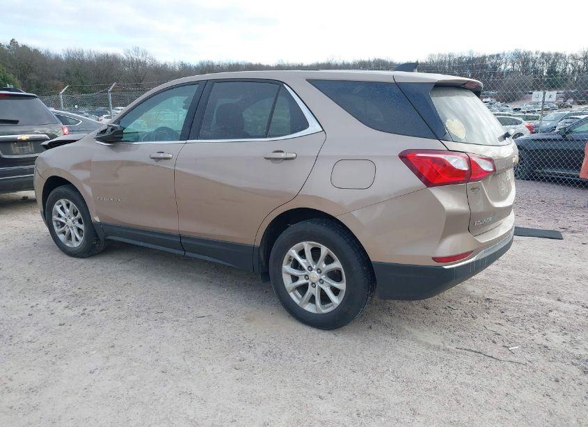 Photo 3 of 2018 Chevrolet Equinox LT (VIN 2GNAXSEV3J6256875)