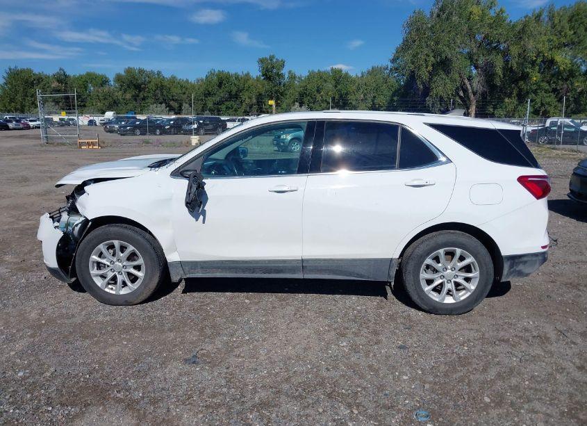 Photo 15 of 2018 Chevrolet Equinox LT (VIN 2GNAXSEV3J6281047)