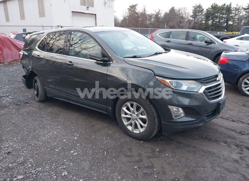 2018 Chevrolet Equinox LT (VIN 2GNAXSEV3J6308599) main photo