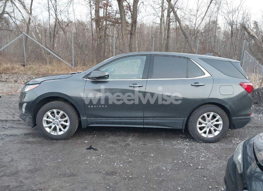Photo 14 of 2018 Chevrolet Equinox LT (VIN 2GNAXSEV3J6308599)