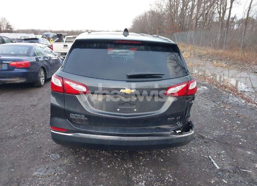 Photo 16 of 2018 Chevrolet Equinox LT (VIN 2GNAXSEV3J6308599)