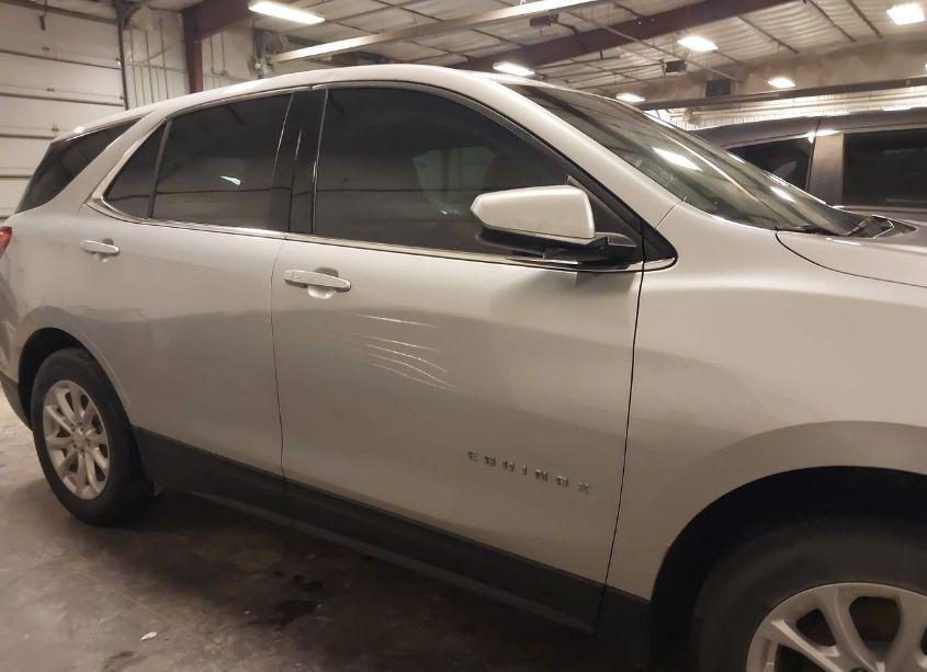 Photo 14 of 2018 Chevrolet Equinox LT (VIN 2GNAXSEV3J6309235)