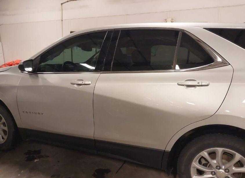 Photo 15 of 2018 Chevrolet Equinox LT (VIN 2GNAXSEV3J6309235)
