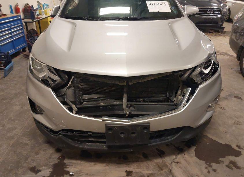 Photo 6 of 2018 Chevrolet Equinox LT (VIN 2GNAXSEV3J6309235)