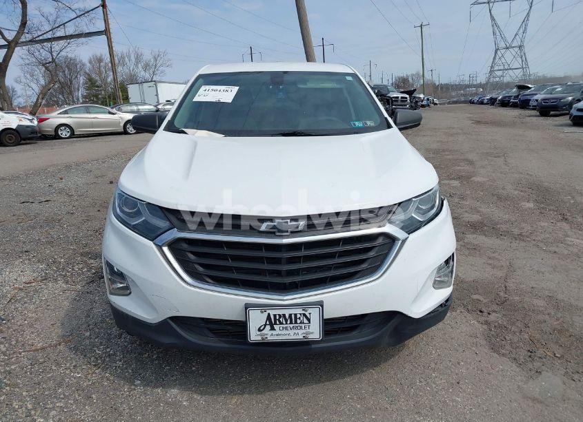 Photo 13 of 2019 Chevrolet Equinox LS (VIN 2GNAXSEV3K6215731)
