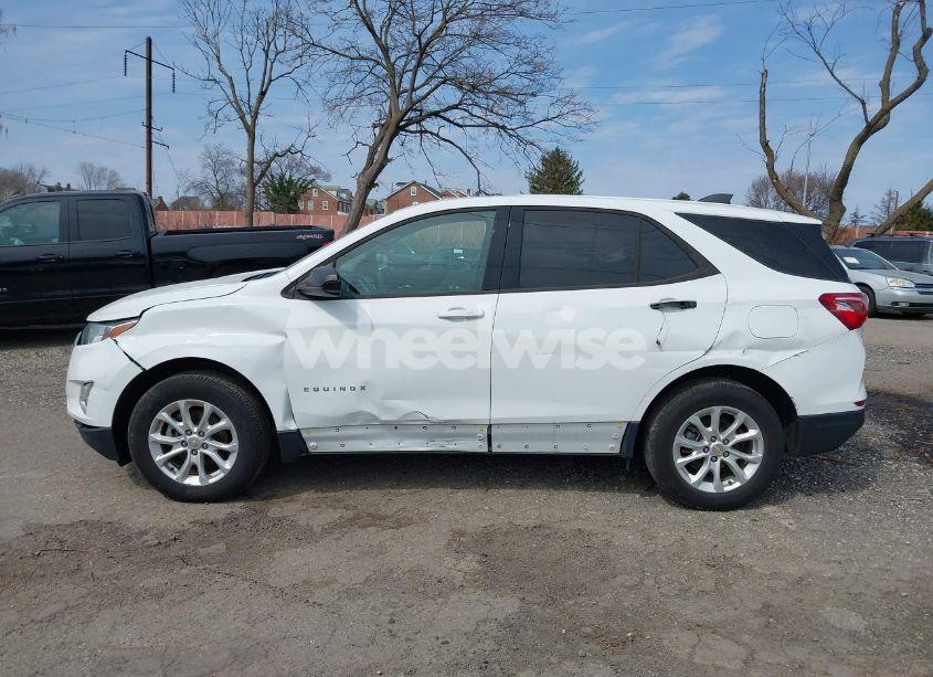Photo 15 of 2019 Chevrolet Equinox LS (VIN 2GNAXSEV3K6215731)