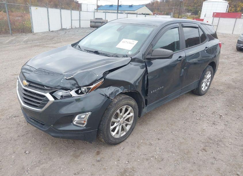 Photo 2 of 2020 Chevrolet Equinox AWD LS (VIN 2GNAXSEV3L6119907)