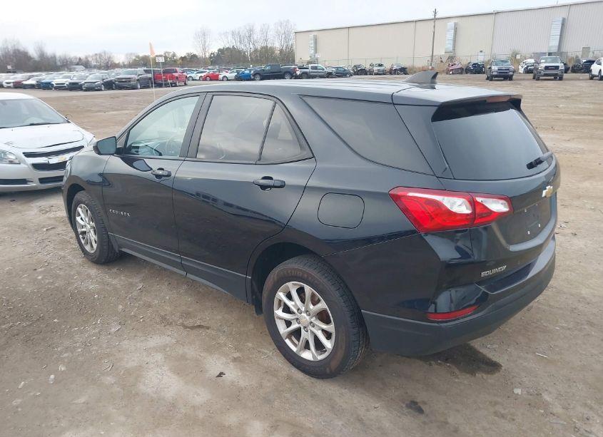 Photo 3 of 2020 Chevrolet Equinox AWD LS (VIN 2GNAXSEV3L6190220)