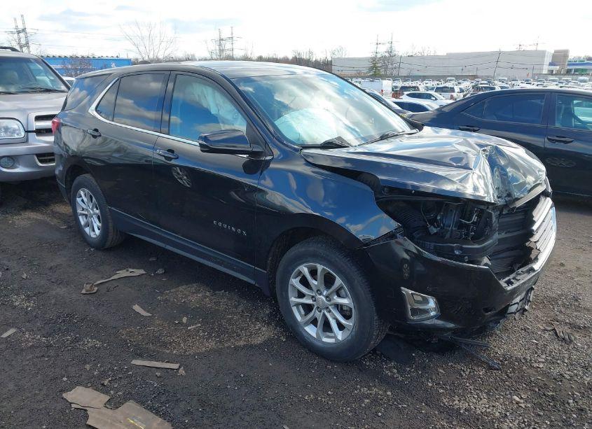2018 Chevrolet Equinox LT (VIN 2GNAXSEV4J6111389) main photo