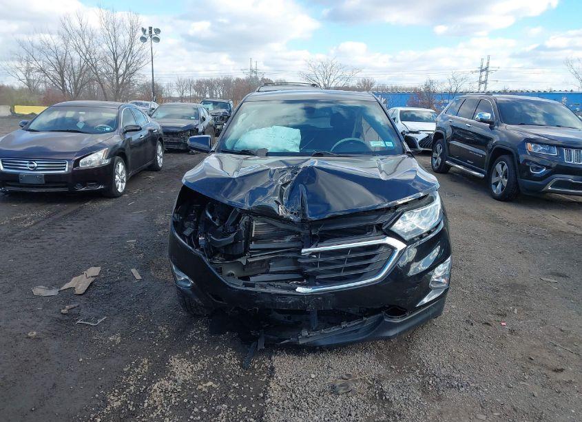 Photo 12 of 2018 Chevrolet Equinox LT (VIN 2GNAXSEV4J6111389)