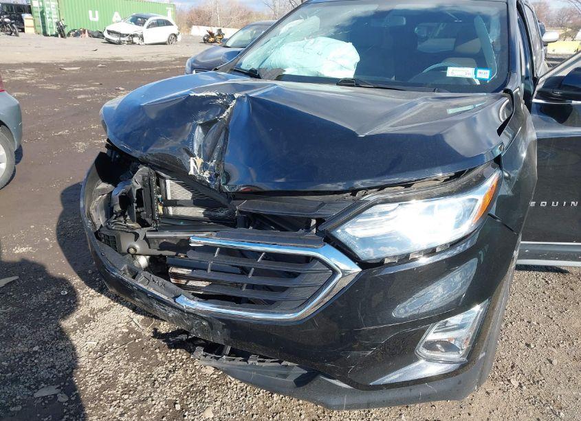 Photo 6 of 2018 Chevrolet Equinox LT (VIN 2GNAXSEV4J6111389)