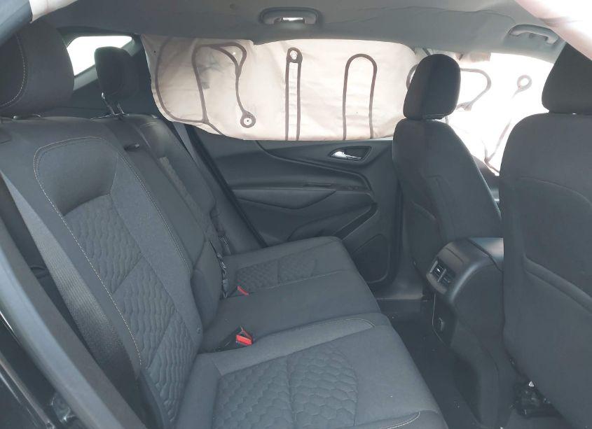 Photo 8 of 2018 Chevrolet Equinox LT (VIN 2GNAXSEV4J6111389)