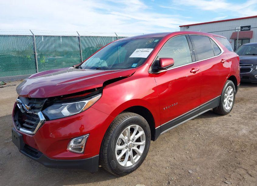 Photo 2 of 2018 Chevrolet Equinox LT (VIN 2GNAXSEV4J6154159)