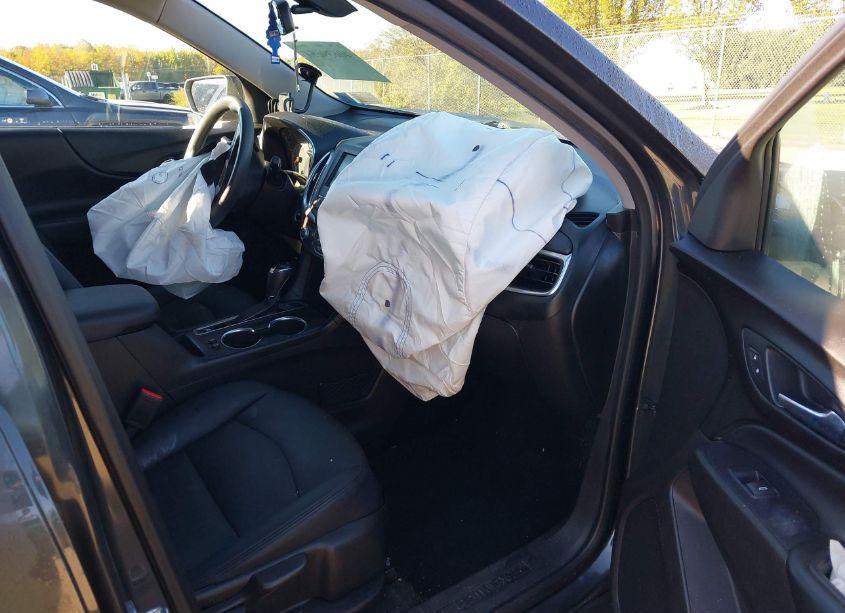 Photo 5 of 2018 Chevrolet Equinox LT (VIN 2GNAXSEV4J6156459)