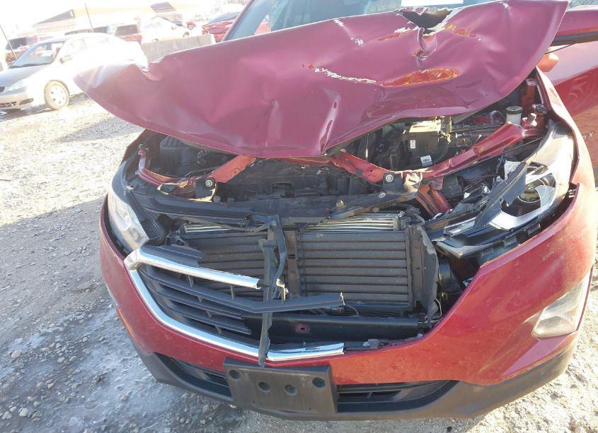 Photo 6 of 2018 Chevrolet Equinox LT (VIN 2GNAXSEV4J6190241)