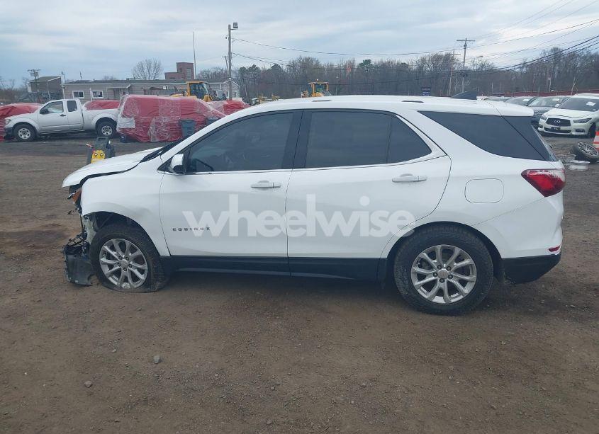 Photo 13 of 2018 Chevrolet Equinox LT (VIN 2GNAXSEV4J6203733)