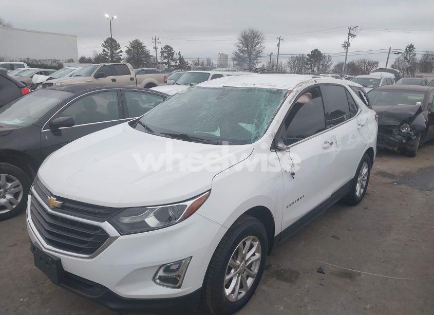 Photo 6 of 2018 Chevrolet Equinox LT (VIN 2GNAXSEV4J6225893)