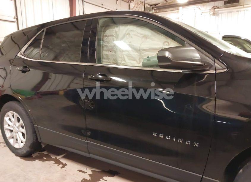 Photo 14 of 2018 Chevrolet Equinox LT (VIN 2GNAXSEV4J6246923)