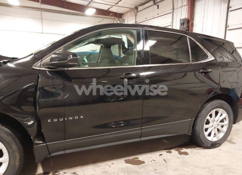 Photo 15 of 2018 Chevrolet Equinox LT (VIN 2GNAXSEV4J6246923)