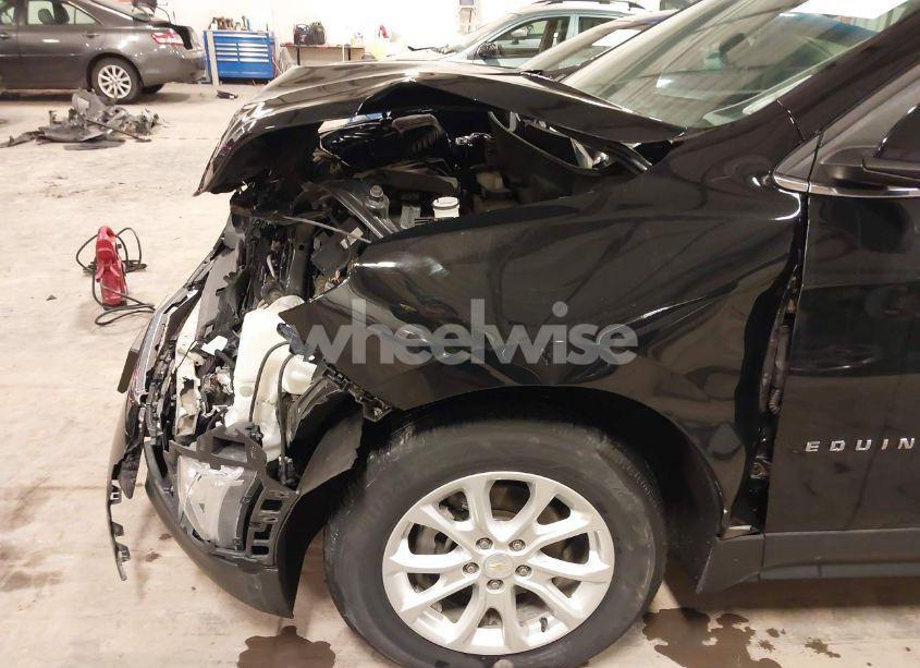 Photo 18 of 2018 Chevrolet Equinox LT (VIN 2GNAXSEV4J6246923)