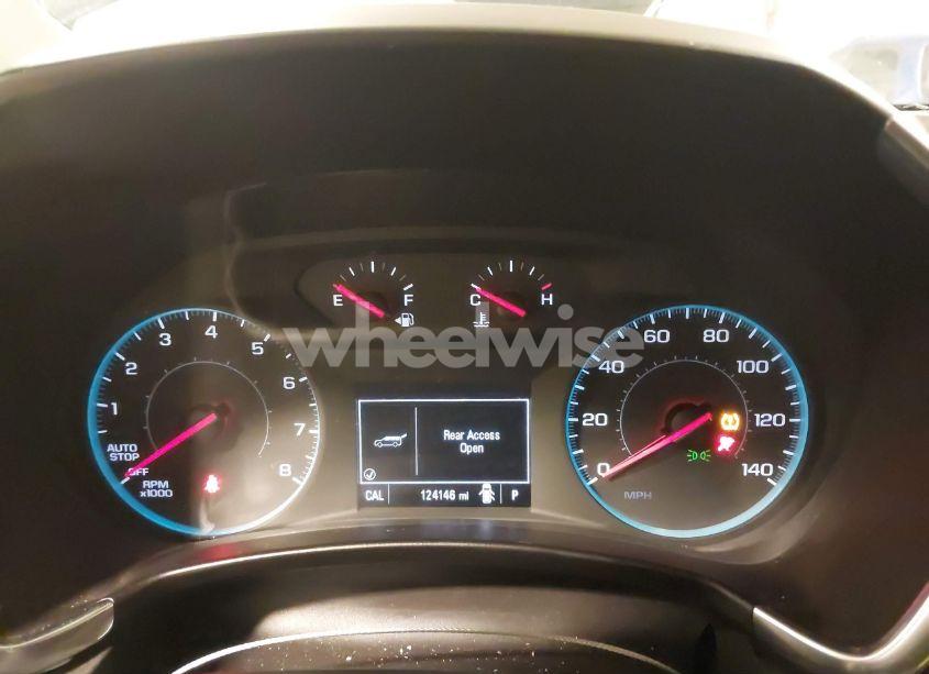 Photo 7 of 2018 Chevrolet Equinox LT (VIN 2GNAXSEV4J6246923)