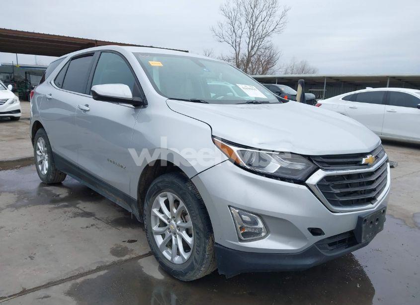2018 Chevrolet Equinox LT (VIN 2GNAXSEV4J6281378) main photo