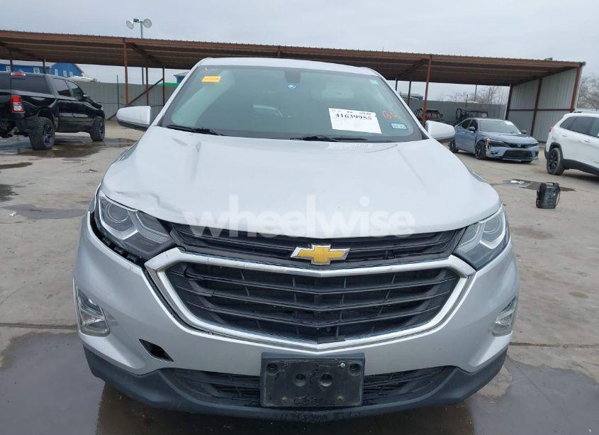 Photo 12 of 2018 Chevrolet Equinox LT (VIN 2GNAXSEV4J6281378)