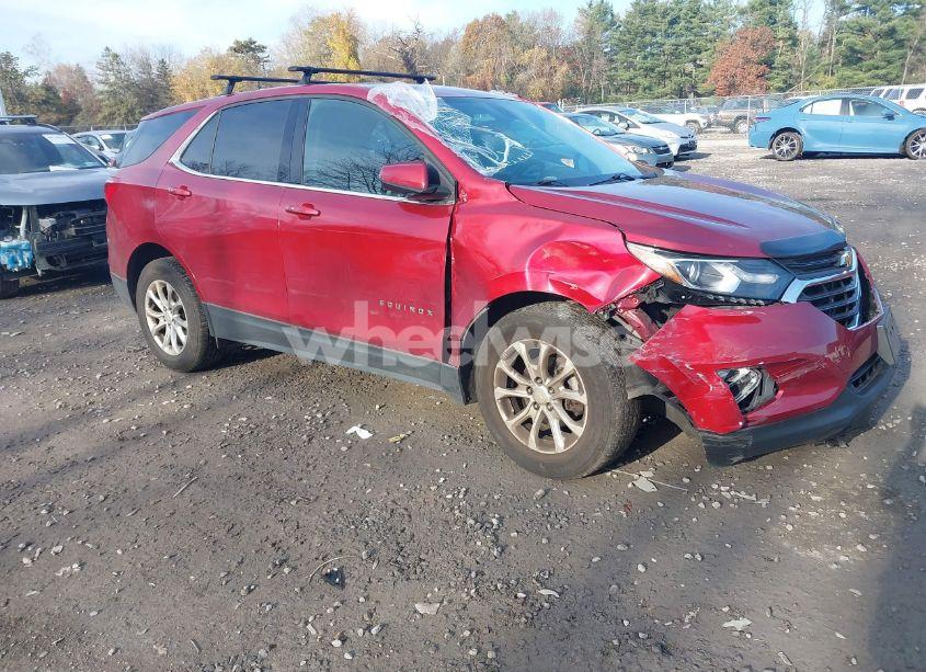 2018 Chevrolet Equinox LT (VIN 2GNAXSEV4J6305212) main photo