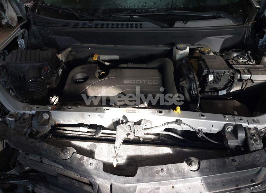 Photo 10 of 2018 Chevrolet Equinox LT (VIN 2GNAXSEV4J6320583)