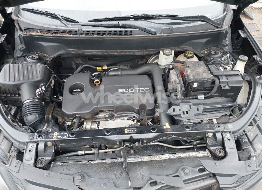 Photo 10 of 2018 Chevrolet Equinox LT (VIN 2GNAXSEV4J6334998)