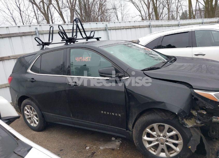 Photo 13 of 2018 Chevrolet Equinox LT (VIN 2GNAXSEV4J6334998)