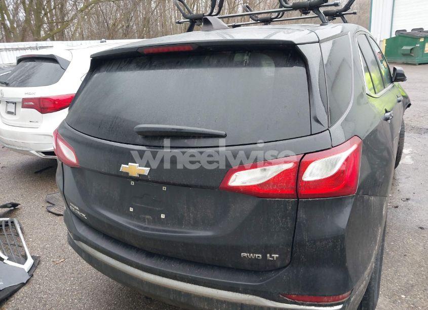 Photo 16 of 2018 Chevrolet Equinox LT (VIN 2GNAXSEV4J6334998)