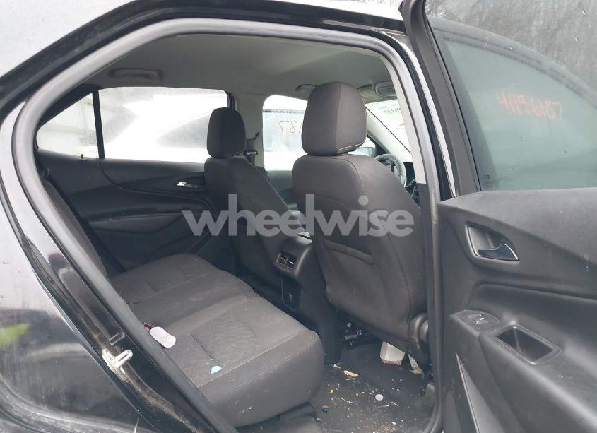 Photo 8 of 2018 Chevrolet Equinox LT (VIN 2GNAXSEV4J6334998)