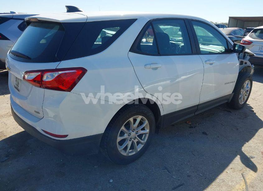 Photo 4 of 2020 Chevrolet Equinox AWD LS (VIN 2GNAXSEV4L6235083)