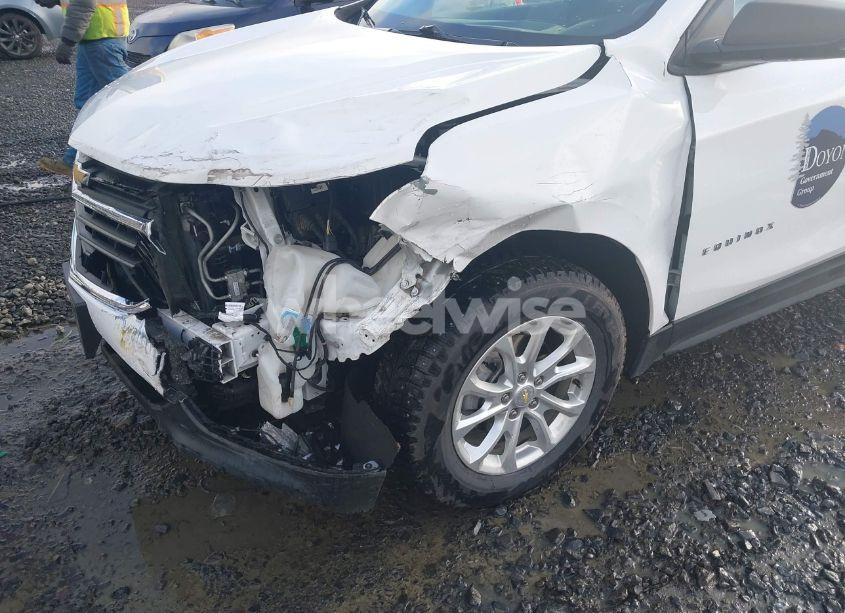 Photo 6 of 2020 Chevrolet Equinox AWD LS (VIN 2GNAXSEV4L6250778)