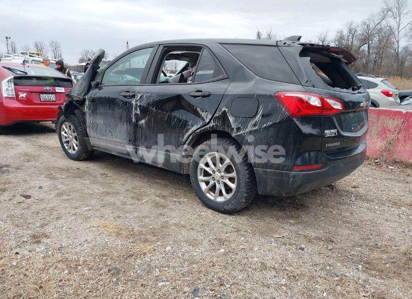 Photo 3 of 2020 Chevrolet Equinox AWD LS (VIN 2GNAXSEV4L6273025)