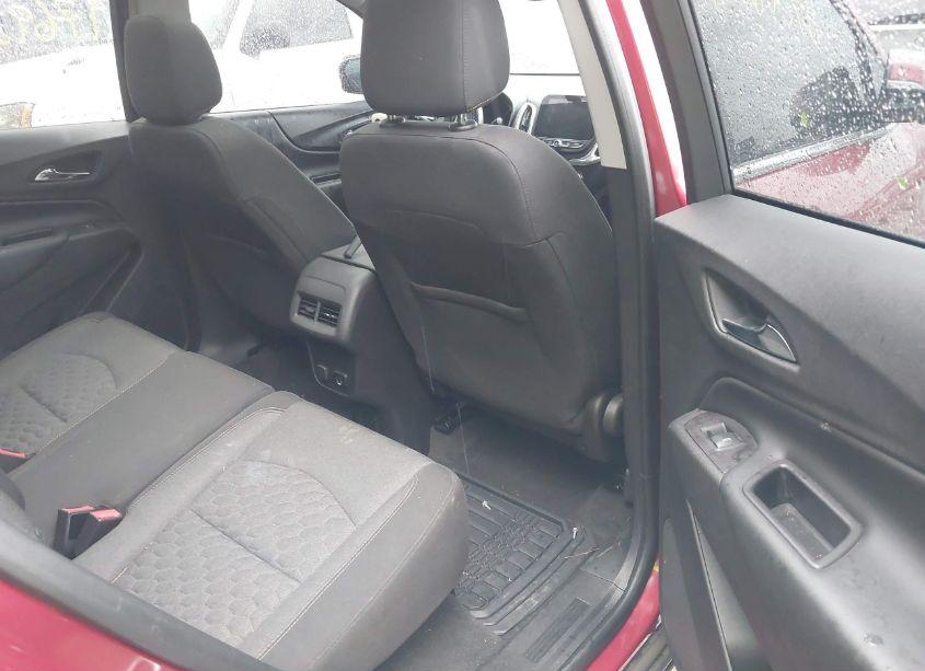 Photo 8 of 2018 Chevrolet Equinox LT (VIN 2GNAXSEV5J6101177)