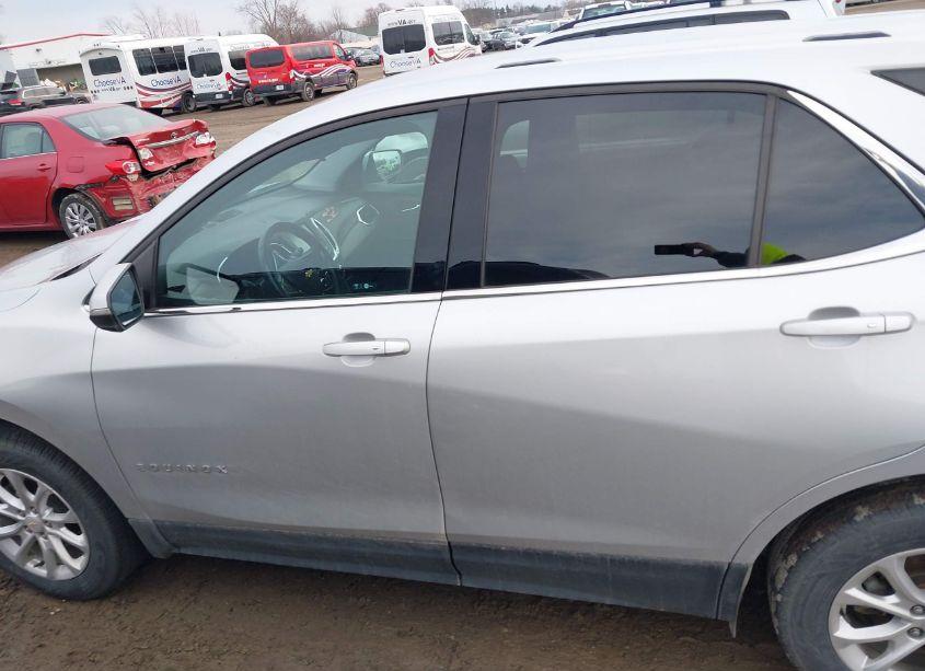 Photo 14 of 2018 Chevrolet Equinox LT (VIN 2GNAXSEV5J6190426)