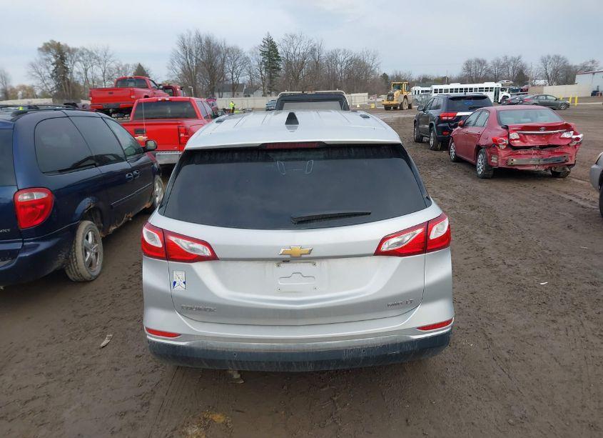 Photo 16 of 2018 Chevrolet Equinox LT (VIN 2GNAXSEV5J6190426)