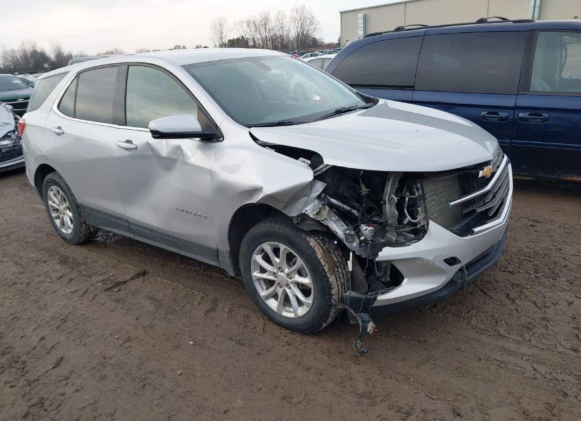 Photo 6 of 2018 Chevrolet Equinox LT (VIN 2GNAXSEV5J6190426)