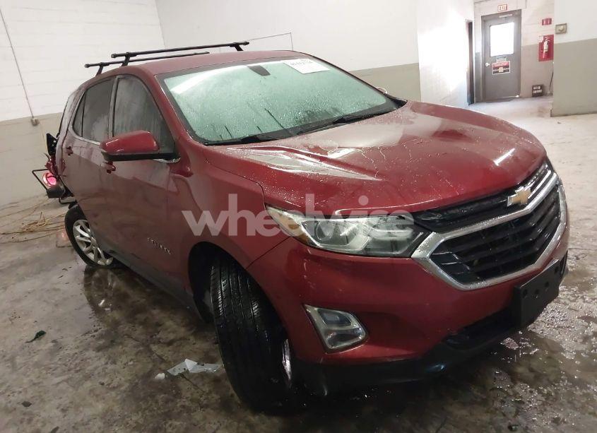 2018 Chevrolet Equinox LT (VIN 2GNAXSEV5J6196081) main photo