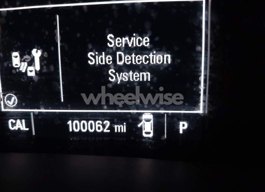 Photo 15 of 2018 Chevrolet Equinox LT (VIN 2GNAXSEV5J6196081)