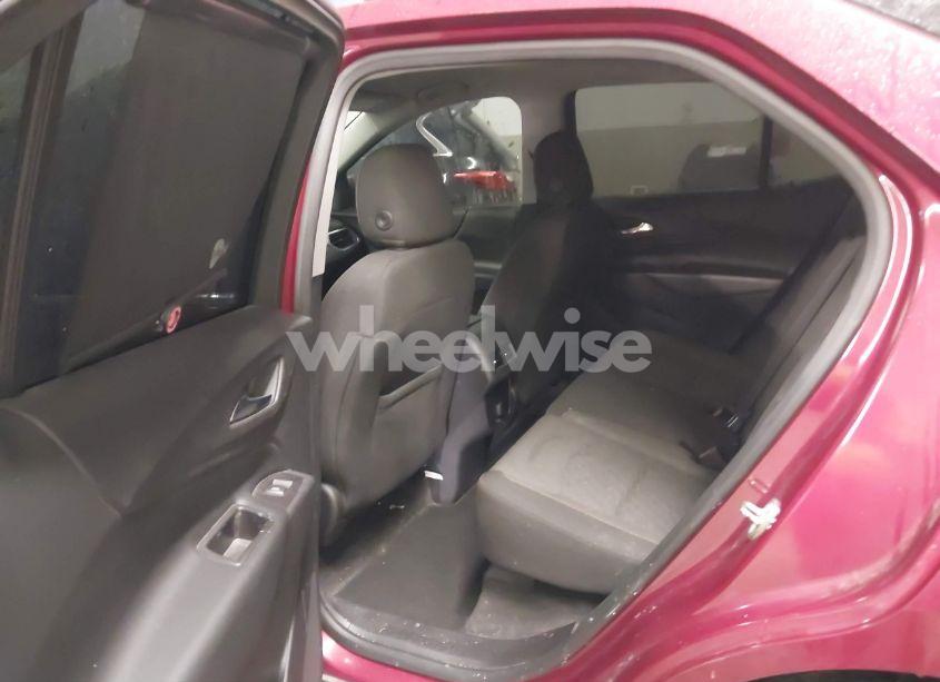 Photo 8 of 2018 Chevrolet Equinox LT (VIN 2GNAXSEV5J6196081)