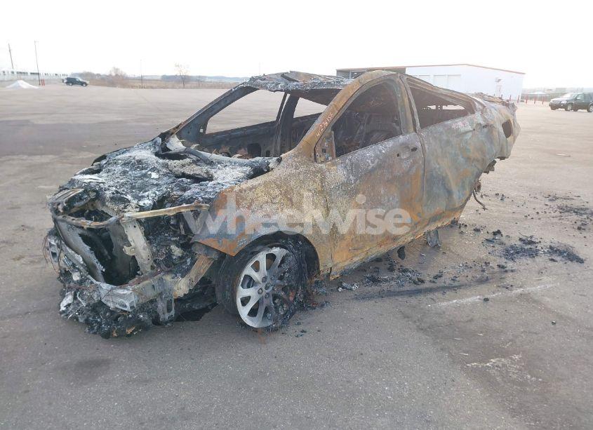 Photo 2 of 2018 Chevrolet Equinox LT (VIN 2GNAXSEV5J6223604)