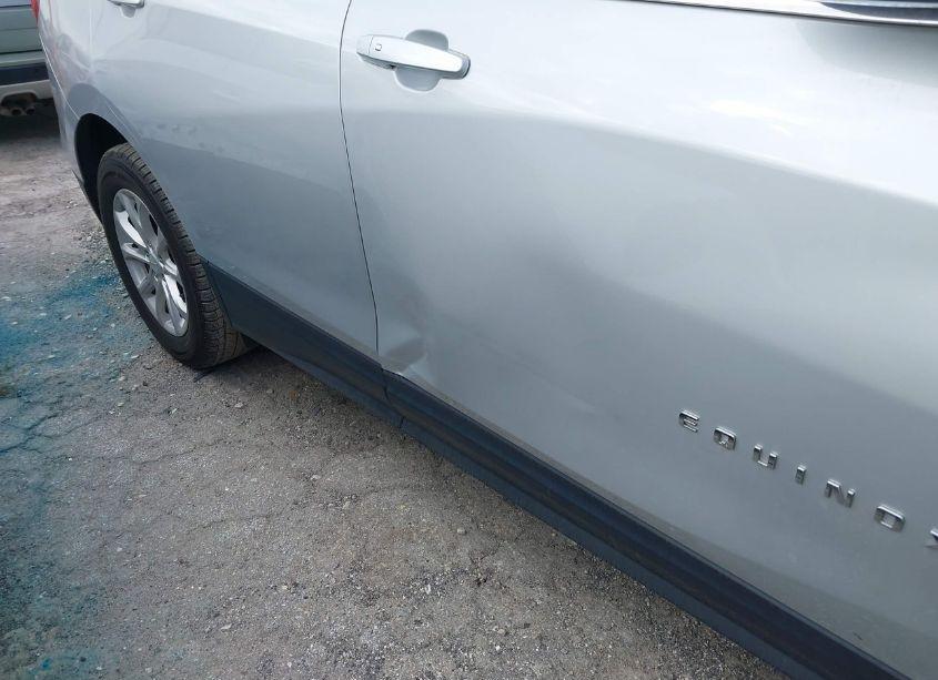 Photo 17 of 2018 Chevrolet Equinox LT (VIN 2GNAXSEV5J6236143)