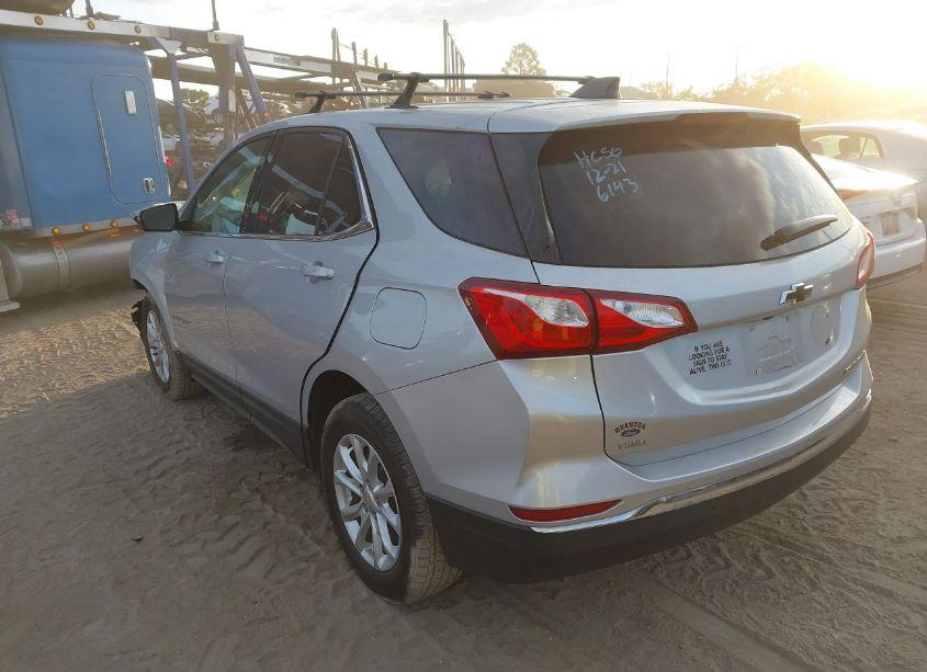 Photo 3 of 2018 Chevrolet Equinox LT (VIN 2GNAXSEV5J6236143)