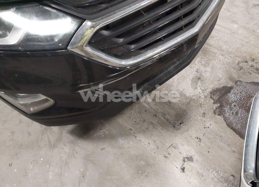 Photo 12 of 2018 Chevrolet Equinox LT (VIN 2GNAXSEV5J6256909)