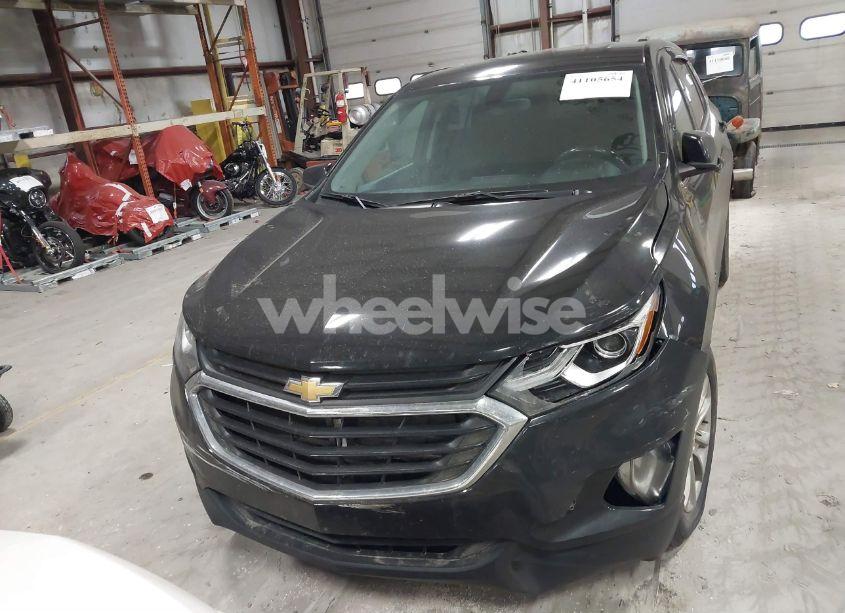 Photo 13 of 2018 Chevrolet Equinox LT (VIN 2GNAXSEV5J6256909)