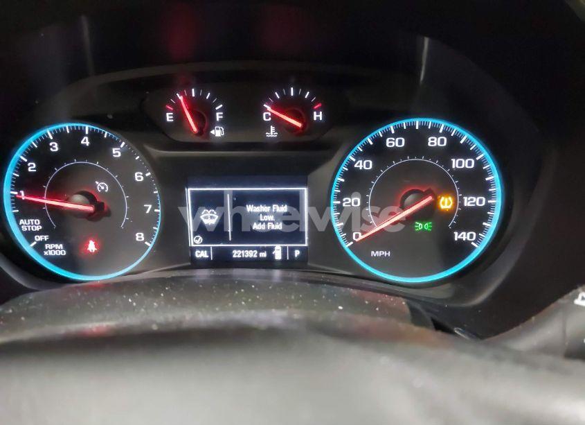 Photo 7 of 2018 Chevrolet Equinox LT (VIN 2GNAXSEV5J6256909)